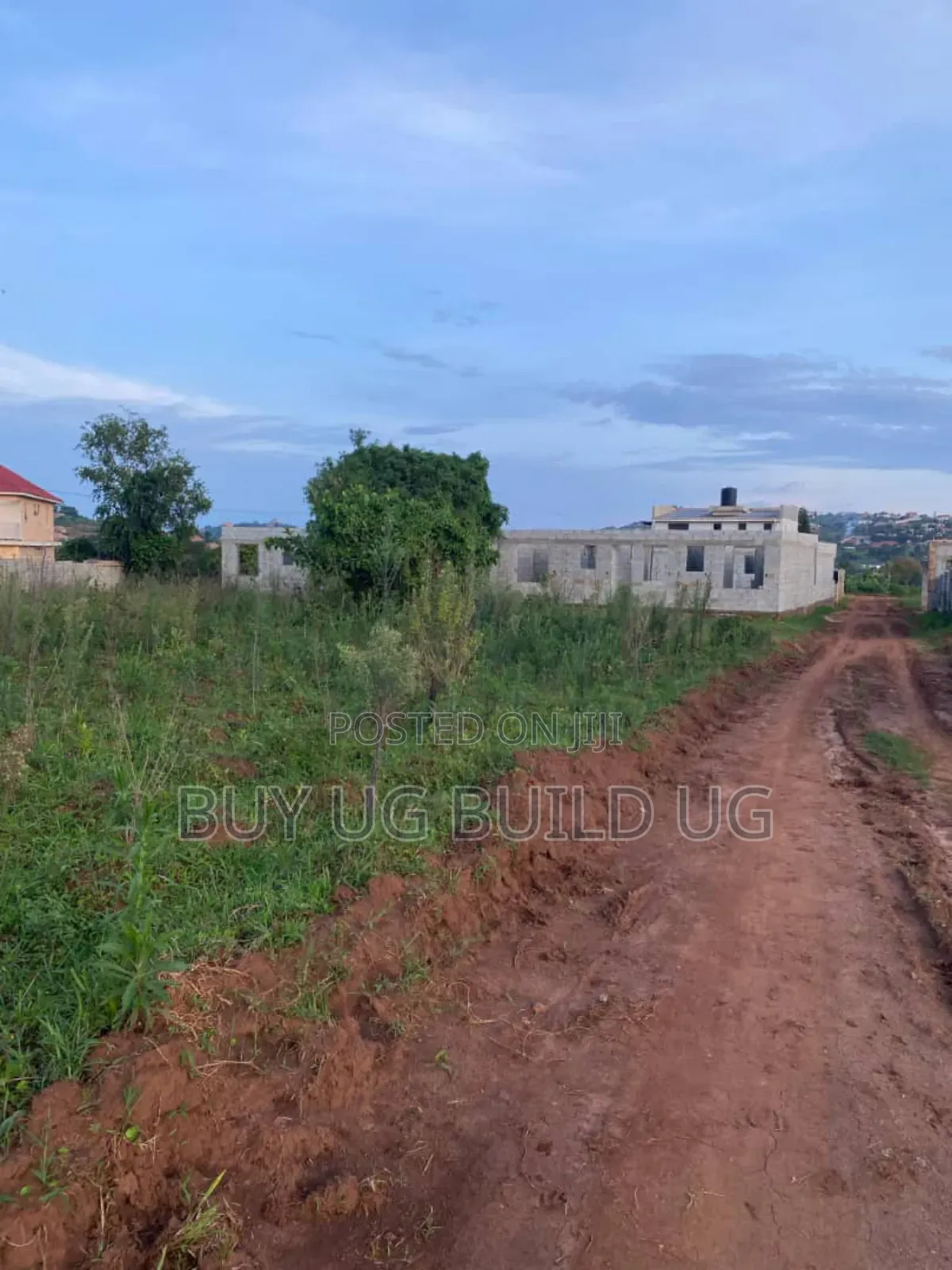 Plots for Sale Sale Kitende Kitovu Entebbe Road With Title