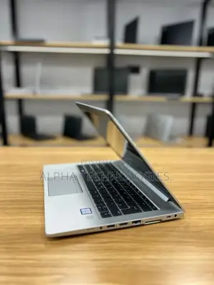 Laptop HP EliteBook 830 G5 8GB Intel Core I5 SSD 256GB