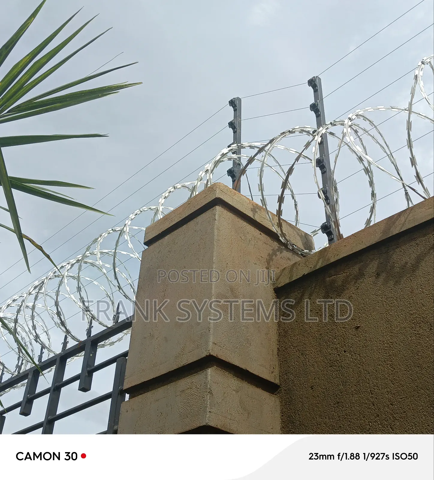 Electric Fence With Alarm