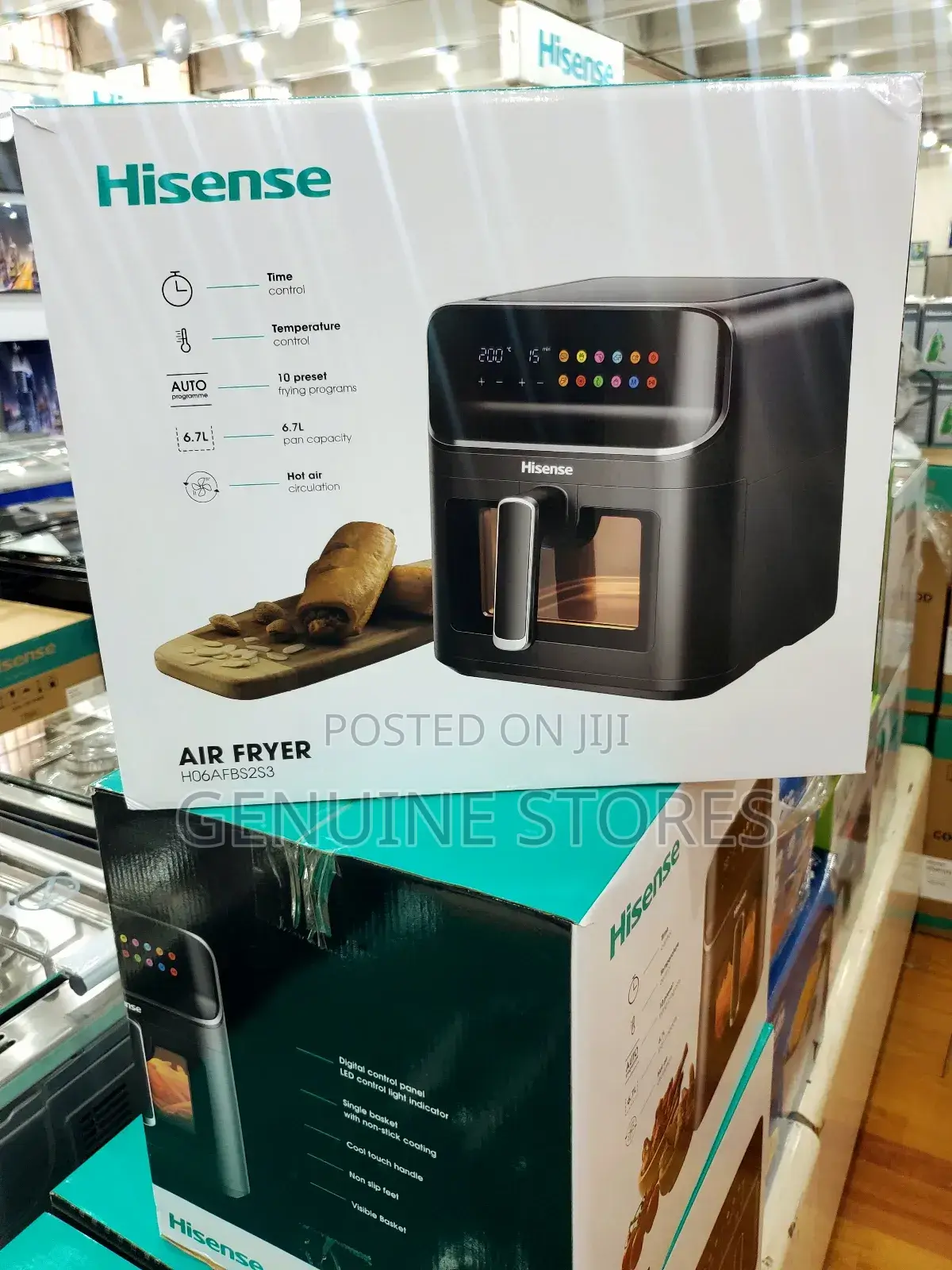 Hisense Air Fryer of 6.7litres.