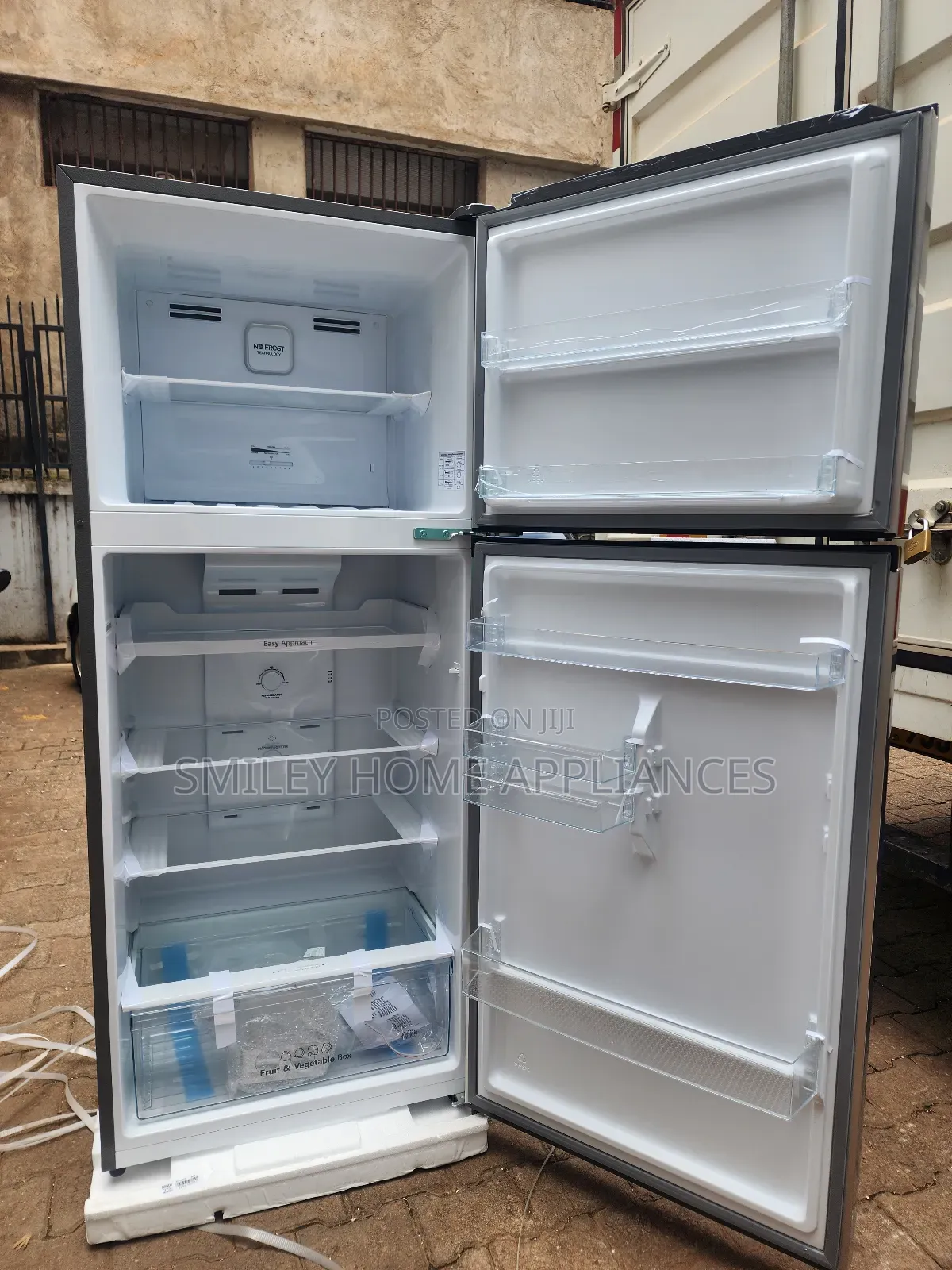 Hisense 488ltrs Frost Free Fridge at Black Friday Price