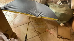 Mixed Colour Umbrellas Black and Yellow