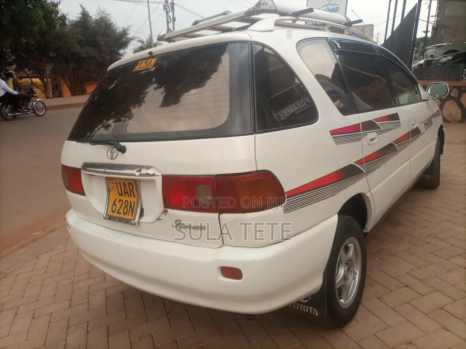 Toyota Ipsum 2000 White