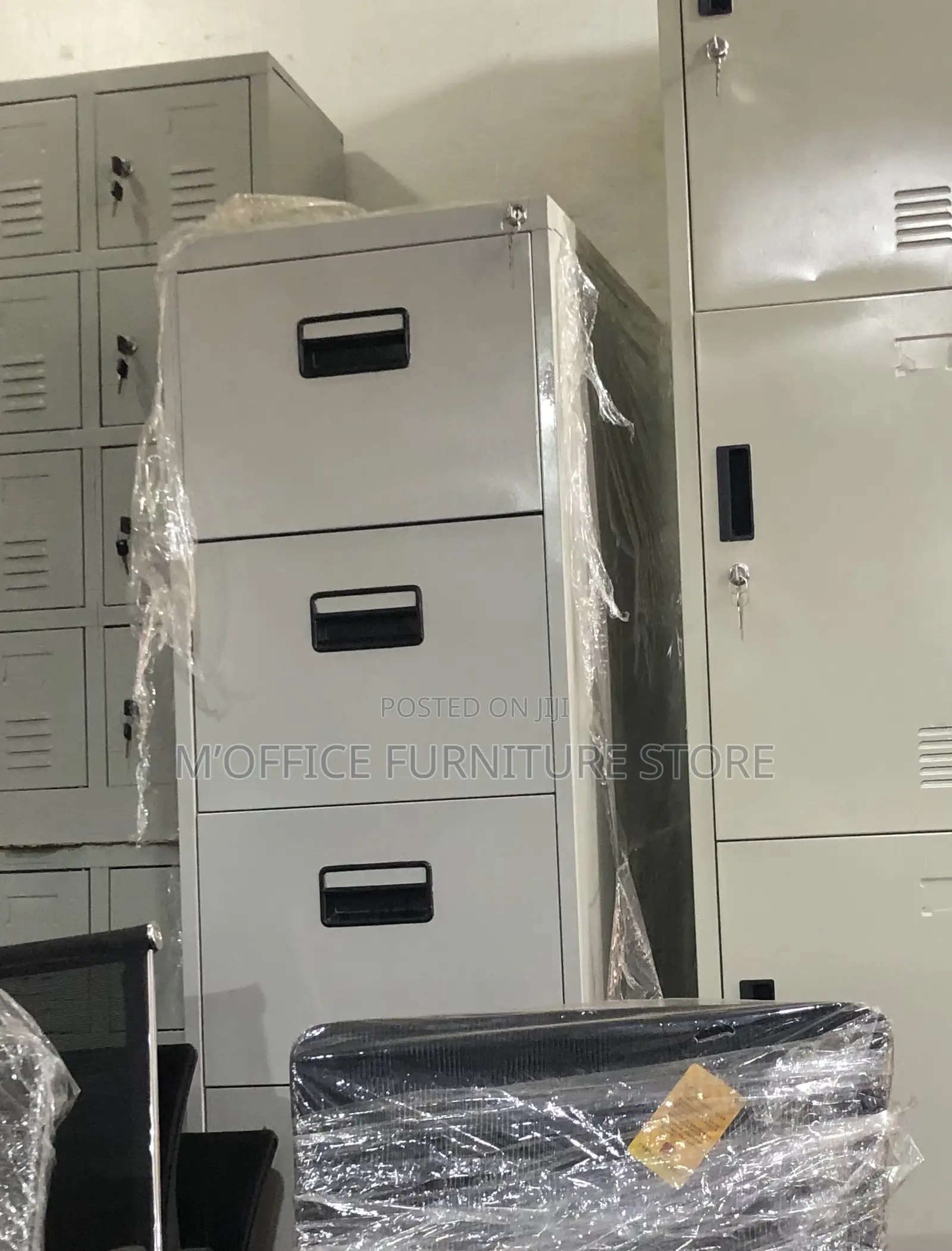 Black Handle 3- Drawers Cabinets
