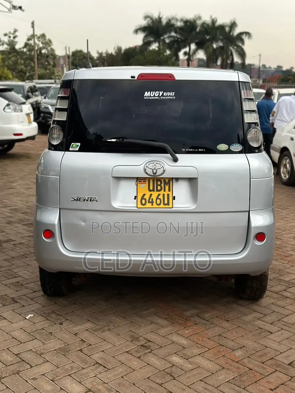 Toyota Sienta 2008 Silver