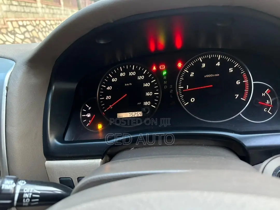 Toyota Land Cruiser Prado 2006 White