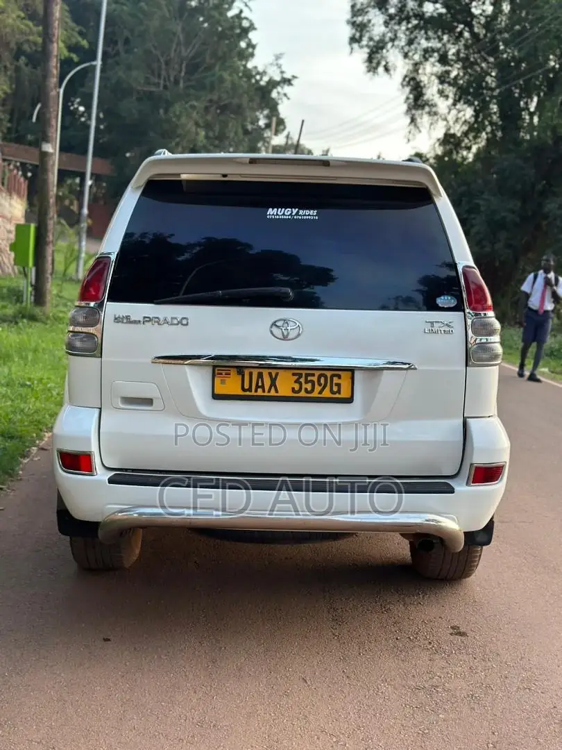 Toyota Land Cruiser Prado 2006 White