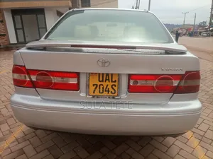 Toyota Vista 1998 Silver