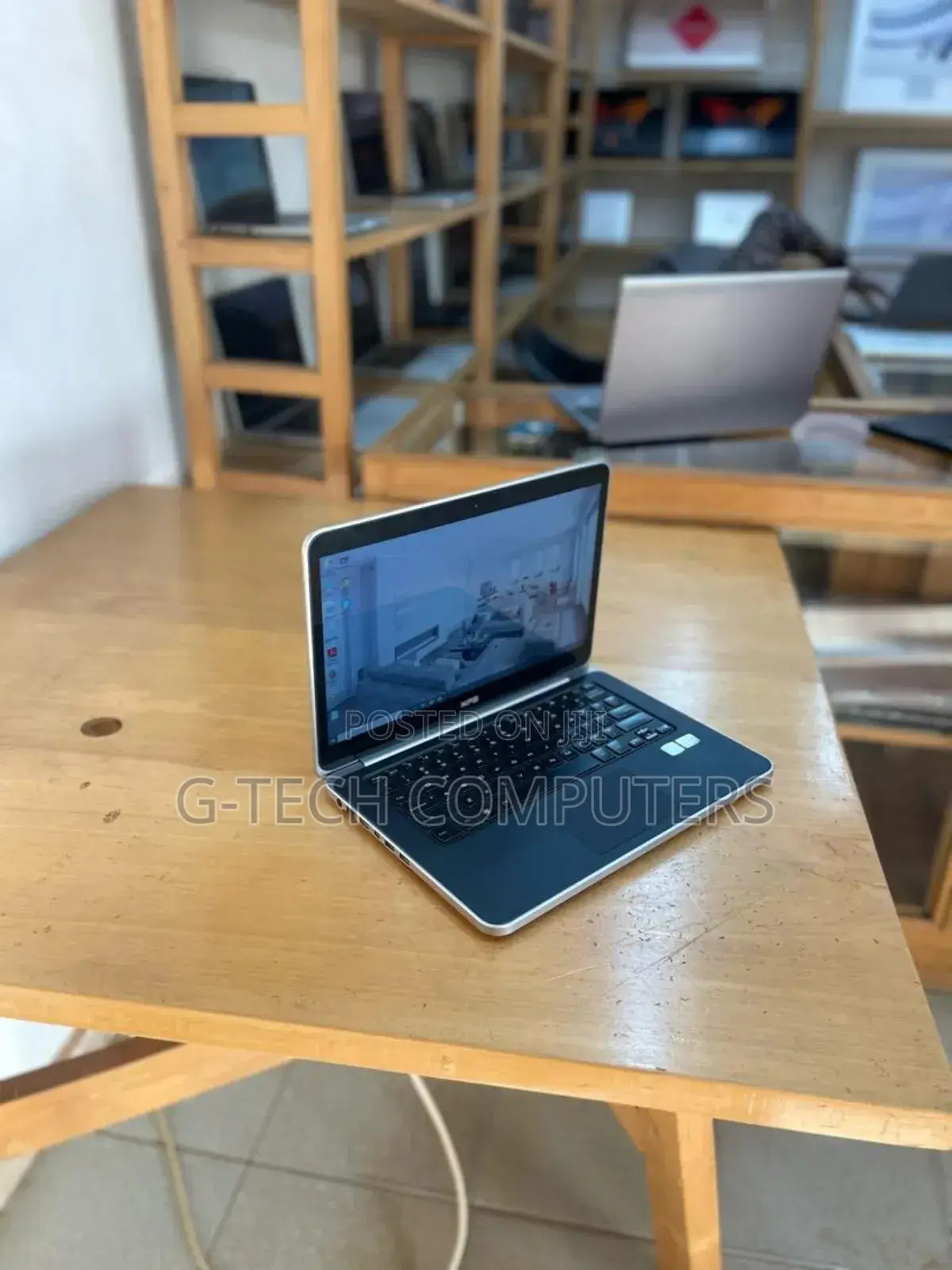 New Laptop Dell XPS 13 (L322X) 8GB Intel Core I7 SSD 256GB
