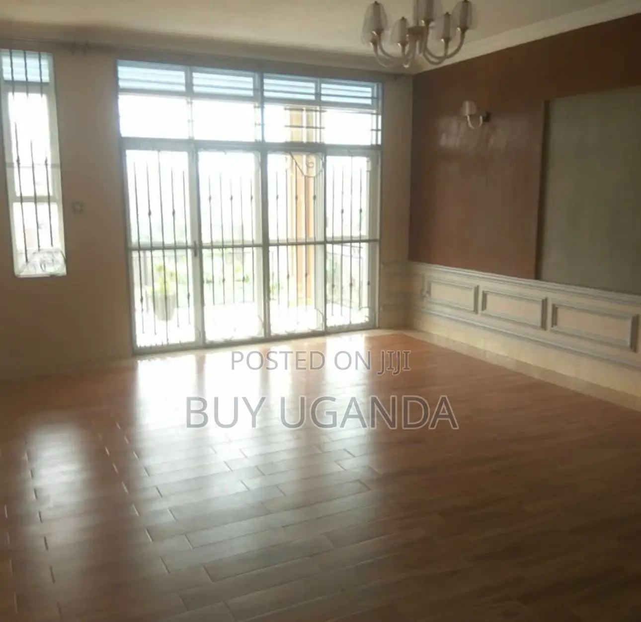 6bdrm Mansion in Mulawa, Kira for sale