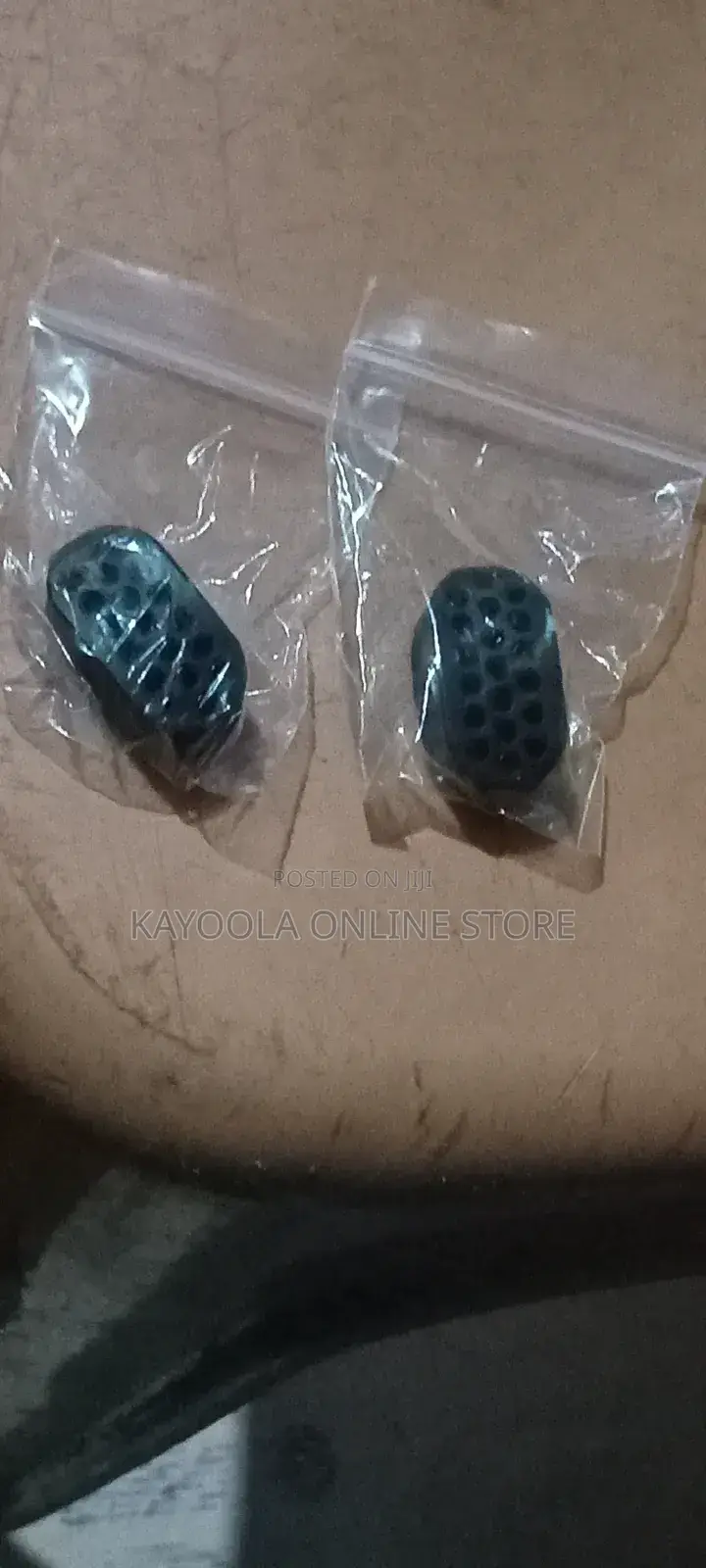 A Pair of Silicone Jaw Line Exerciser Chew Ball