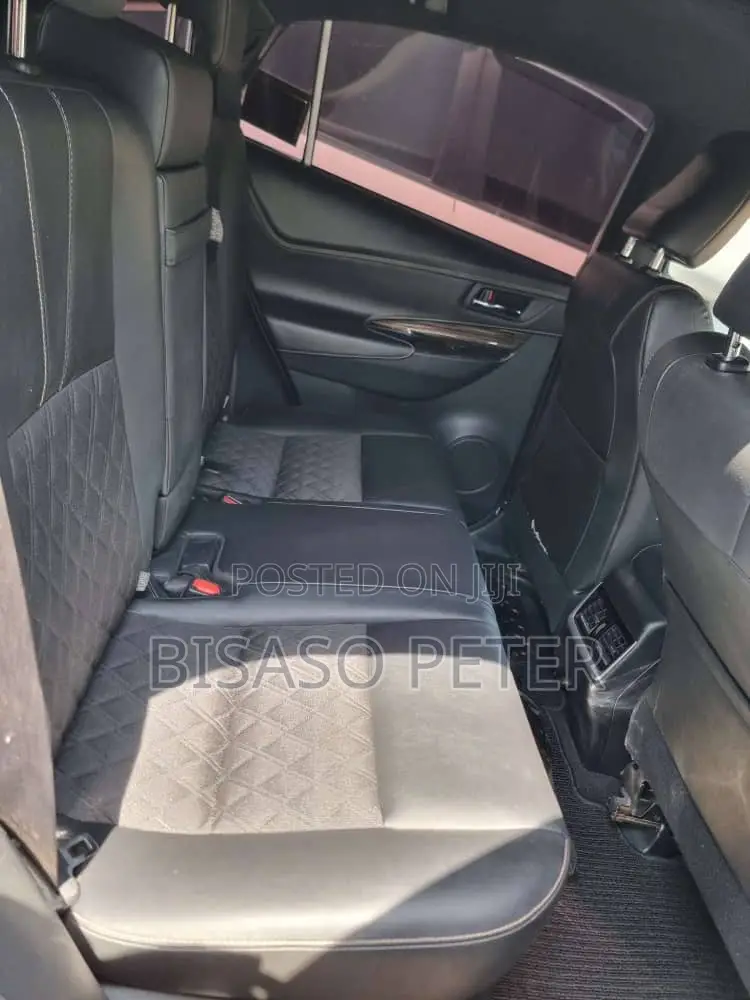 Toyota Harrier 2.0 2015 Silver
