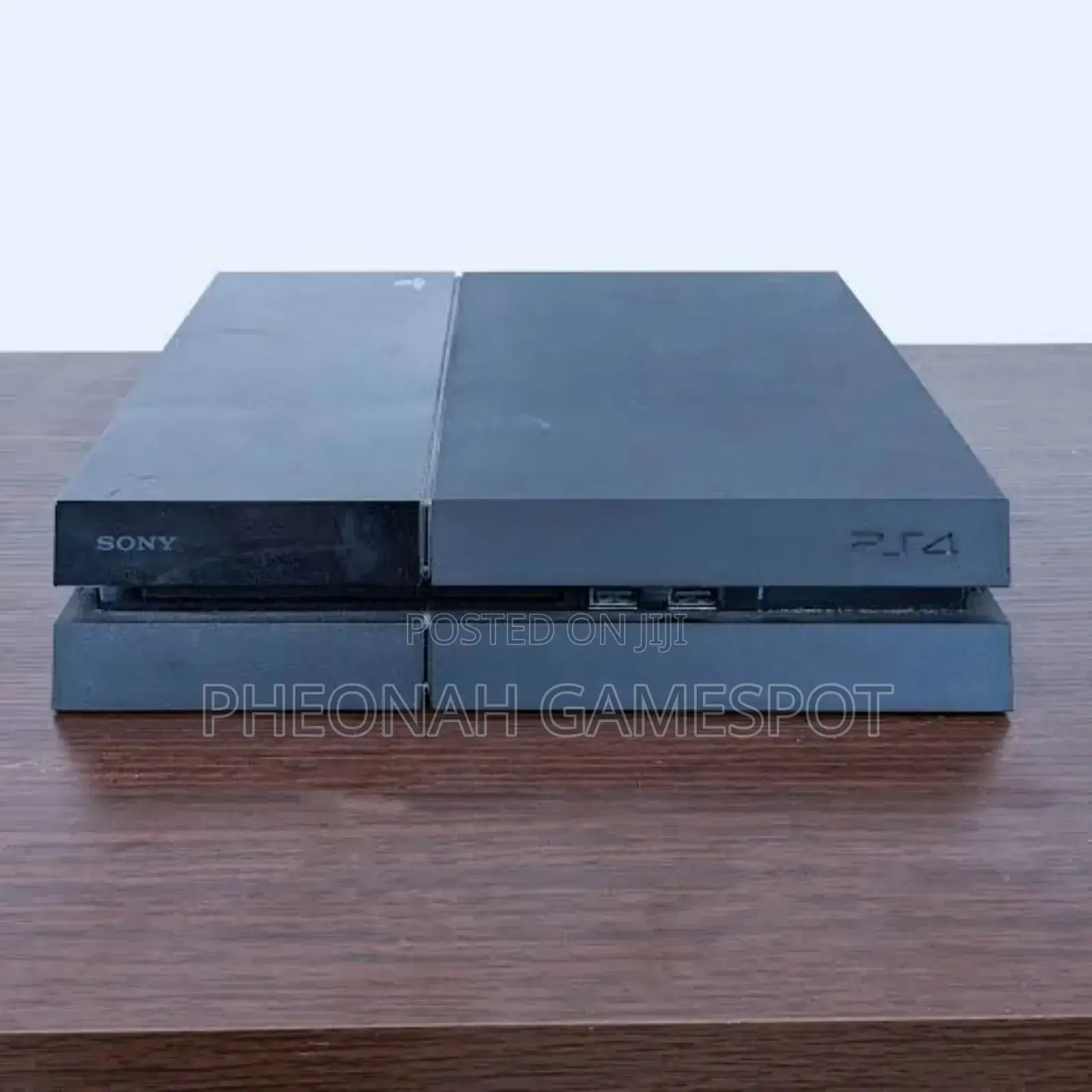 Playstation 4 Standard Chipped With Over 10 Games, 2 Control