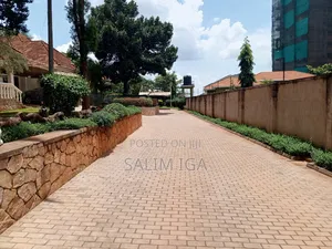3bdrm Bungalow in Kololo Property, Central Division for rent