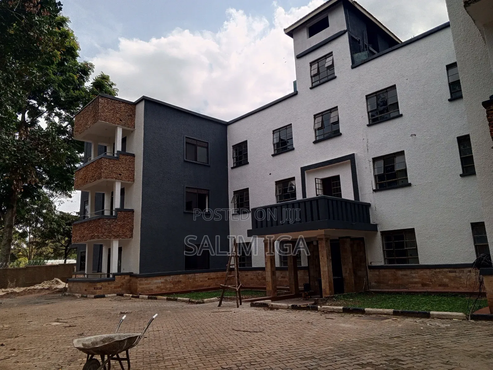 2bdrm Block of Flats in Kololo Property, Central Division for rent