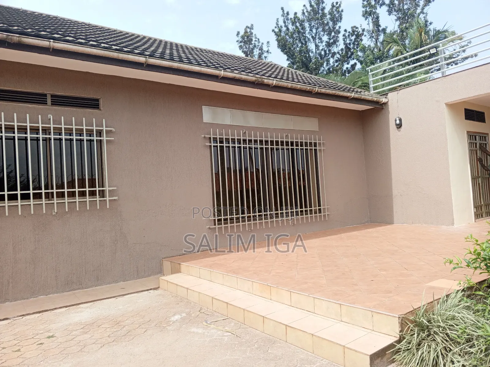 4bdrm Bungalow in Kololo Property, Central Division for rent