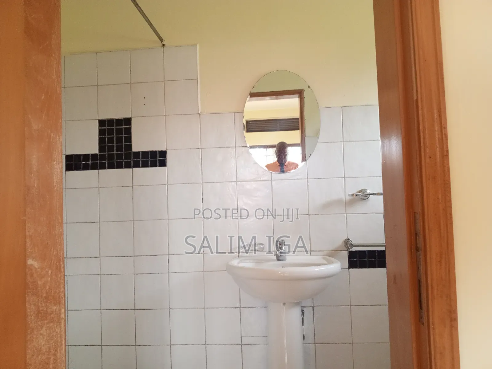 4bdrm Bungalow in Kololo Property, Central Division for rent