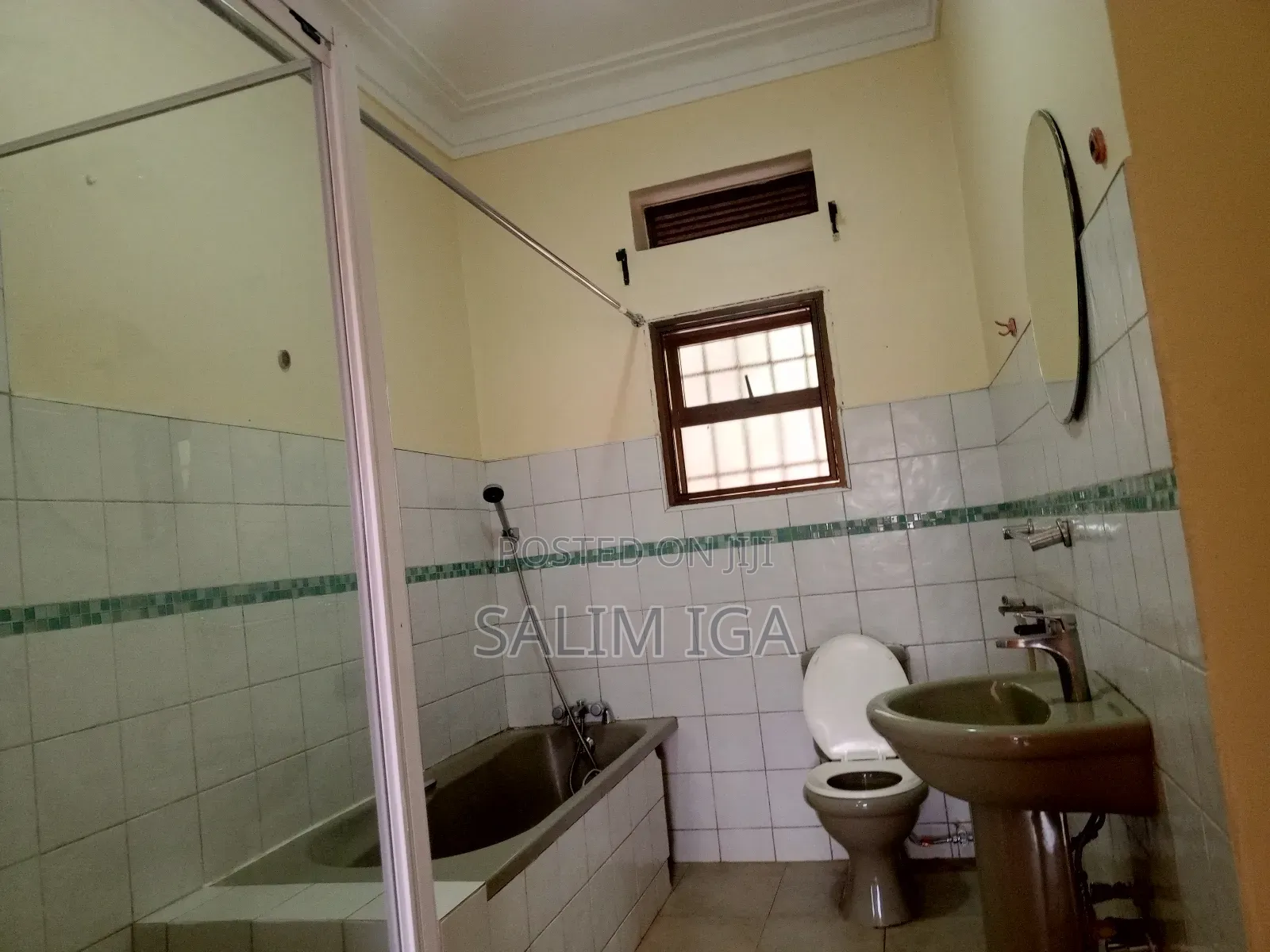 4bdrm Bungalow in Kololo Property, Central Division for rent