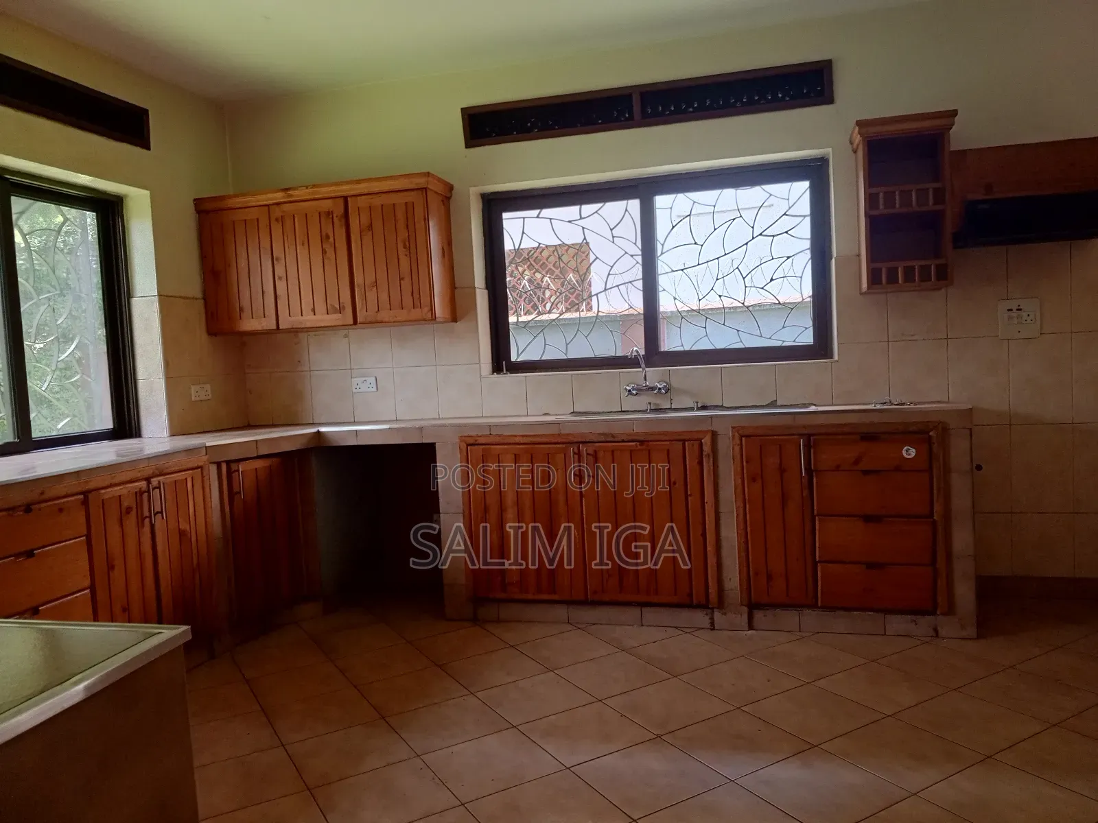 4bdrm Duplex in Kololo Property, Central Division for rent