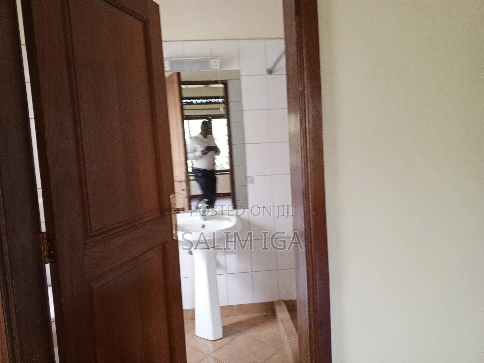 4bdrm Duplex in Kololo Property, Central Division for rent
