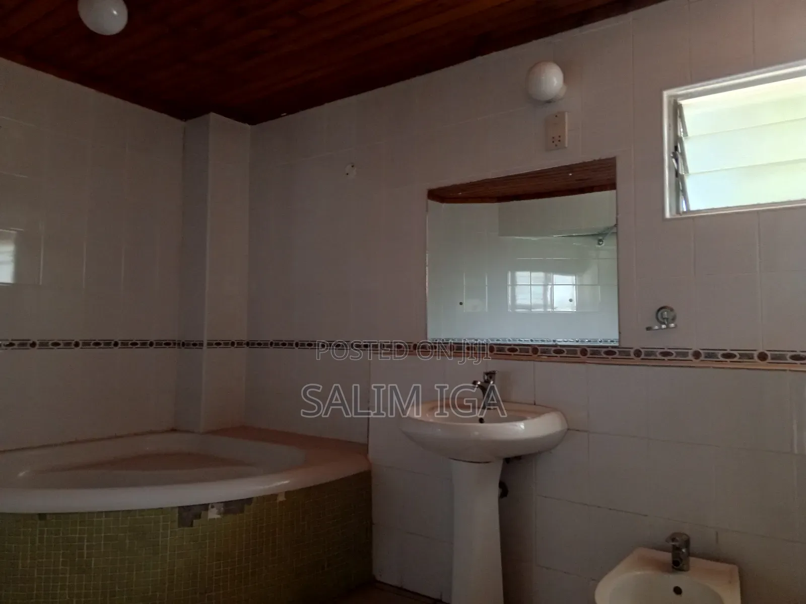 4bdrm Duplex in Kololo Property, Central Division for rent