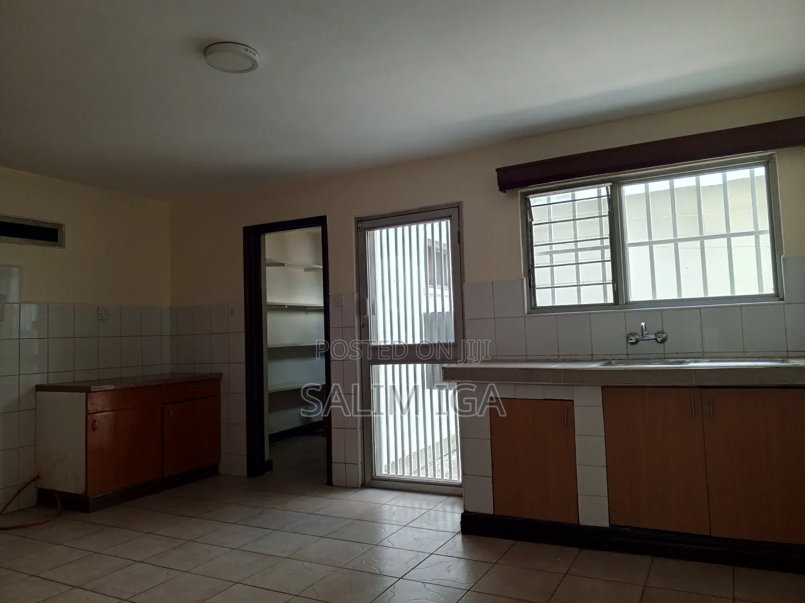 4bdrm Duplex in Kololo Property, Central Division for rent