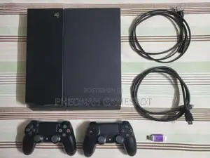 Playstation 4 Standard (Chipped With 10 Games) Ps4