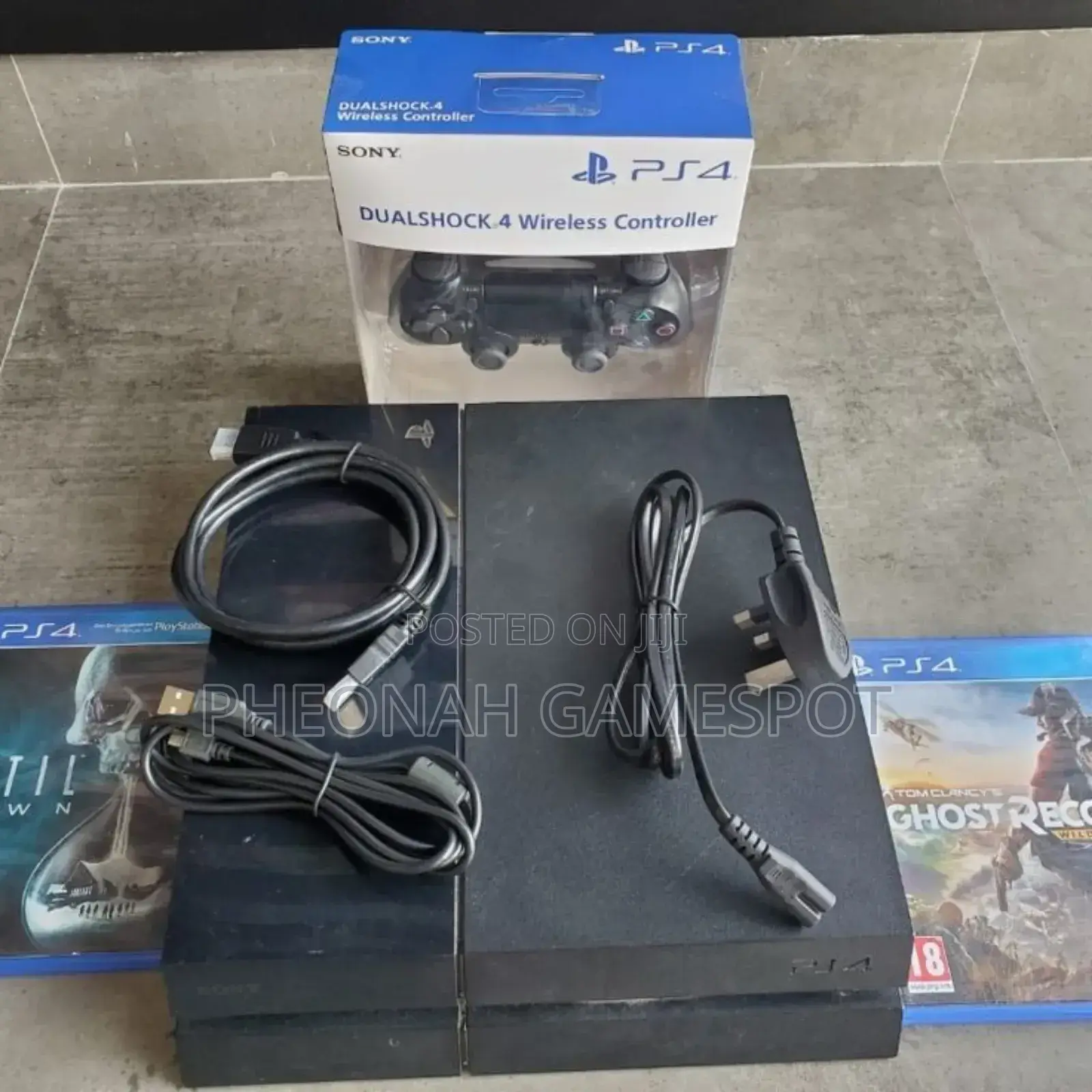 Playstation 4 Standard (Chipped With 10 Games) Ps4