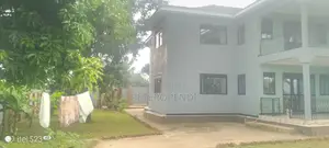 7bdrm Bungalow in Kira for sale