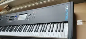 Yamaha Synthesiser Modx8+