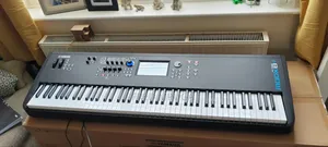 Yamaha Synthesiser Modx8+