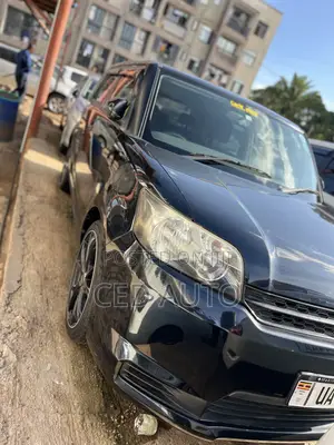 Toyota Corolla Rumion 2011 Black