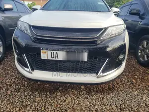 Toyota Harrier 2.0 2017 White