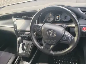 Toyota Harrier 2.0 2017 White