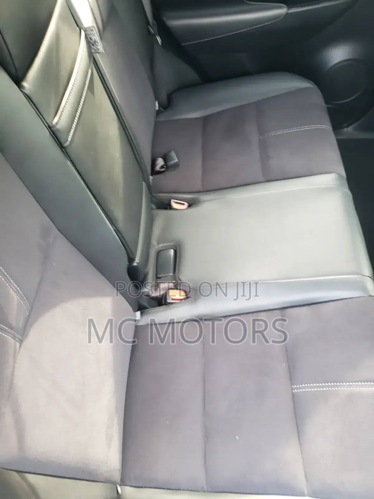 Toyota Harrier 2.0 2017 White