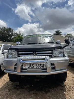 Toyota Land Cruiser Prado 2006 Green