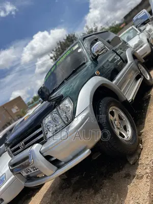 Toyota Land Cruiser Prado 2006 Green