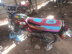 Bajaj Boxer 2024 Red