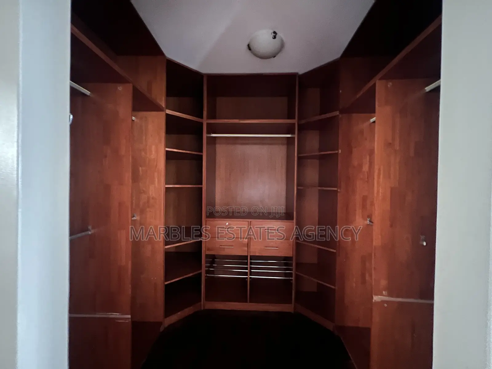 7bdrm House in Mbuya, Central Division for rent
