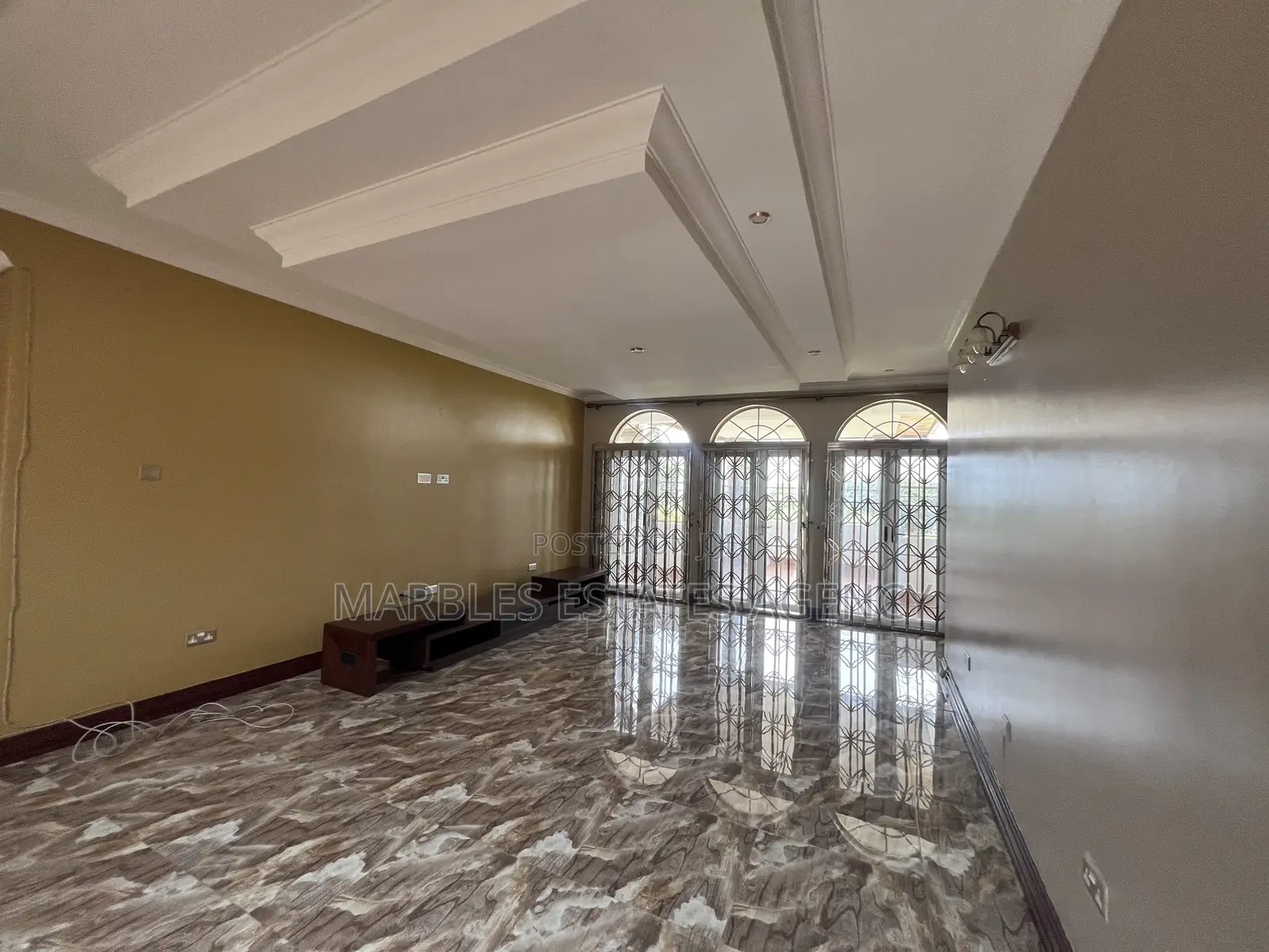 7bdrm House in Mbuya, Central Division for rent