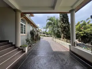 7bdrm House in Mbuya, Central Division for rent