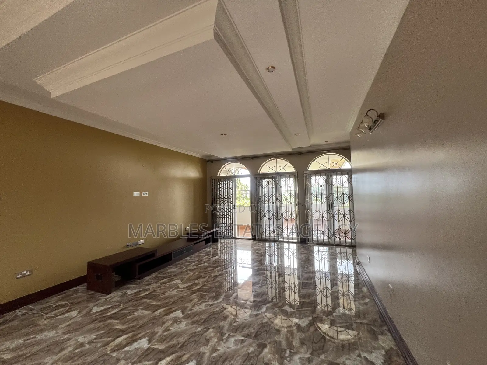 7bdrm House in Mbuya, Central Division for rent