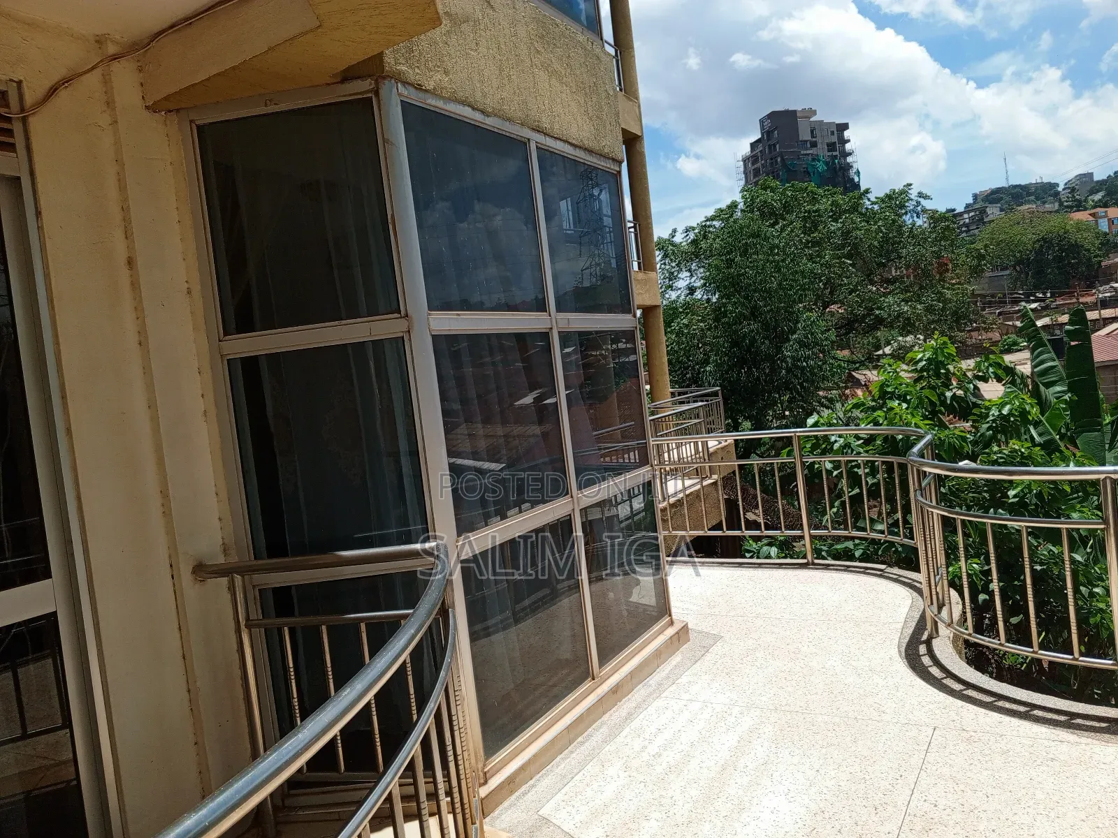 3bdrm Block of Flats in Kololo Property, Central Division for rent