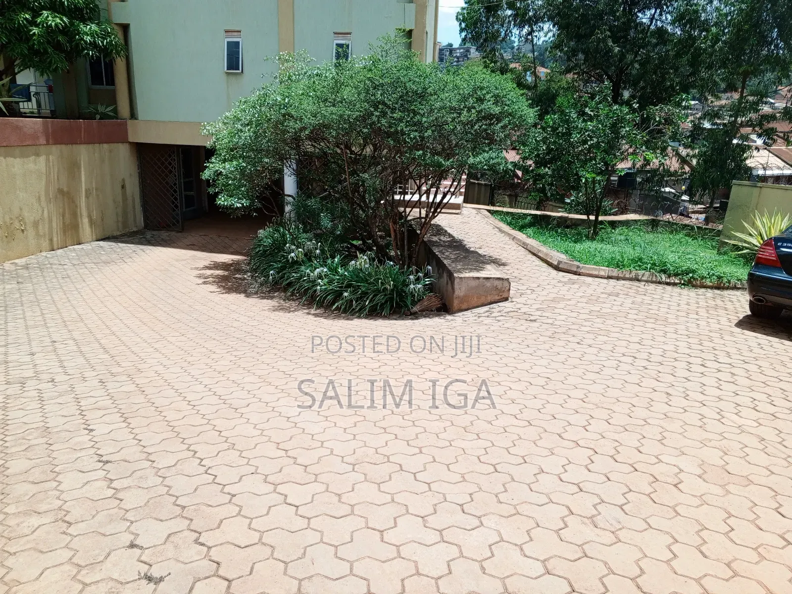 3bdrm Block of Flats in Kololo Property, Central Division for rent