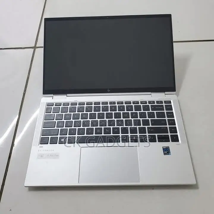 New Laptop HP EliteBook 1040 G8 16GB Intel Core I5 SSD 256GB