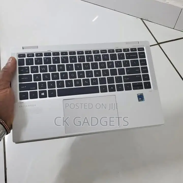 New Laptop HP EliteBook 1040 G8 16GB Intel Core I5 SSD 256GB