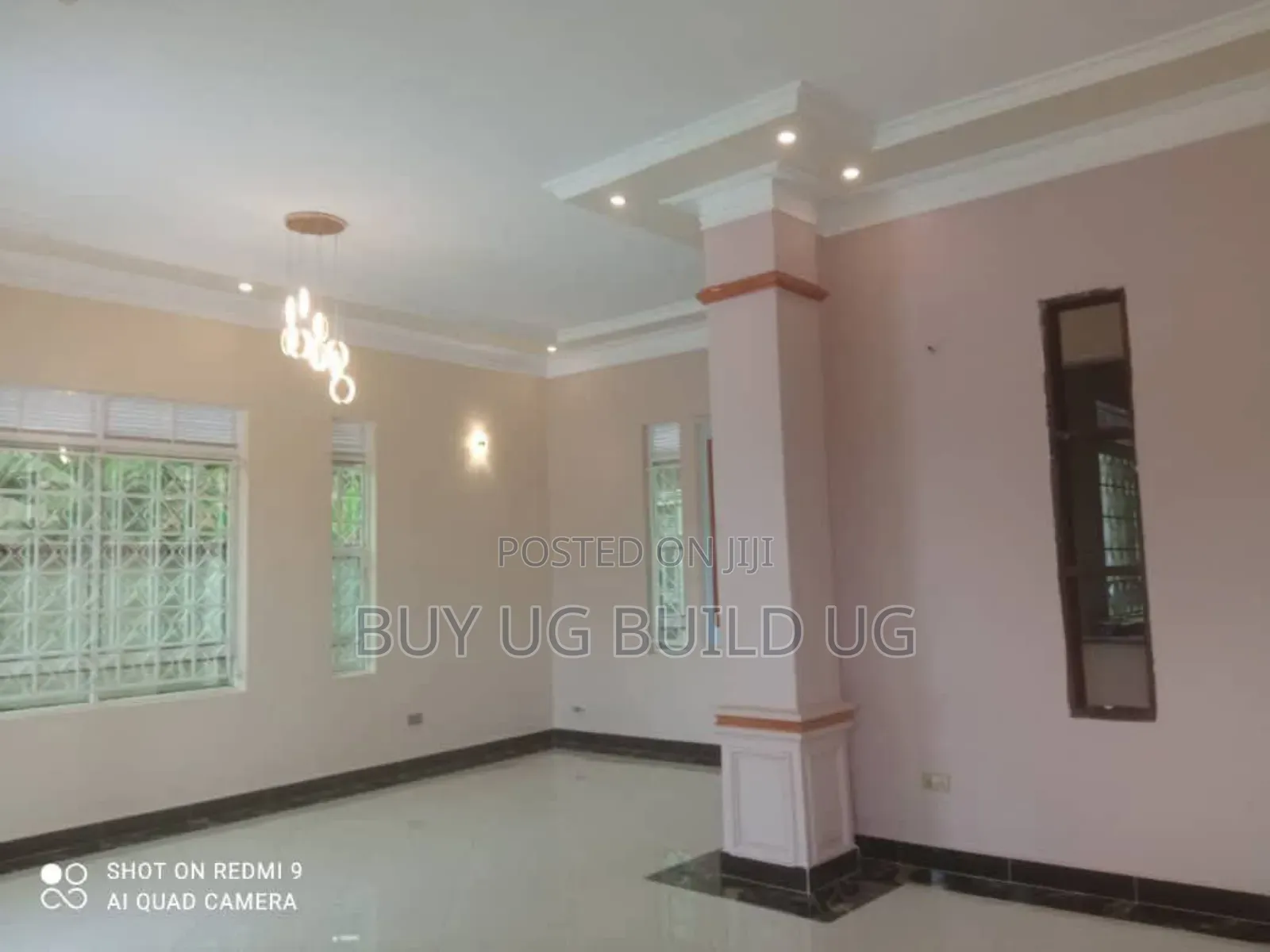4bdrm Bungalow in Bwebajja Entebbe, Division B for sale