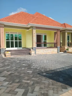 4bdrm Bungalow in Bwebajja Entebbe, Division B for sale