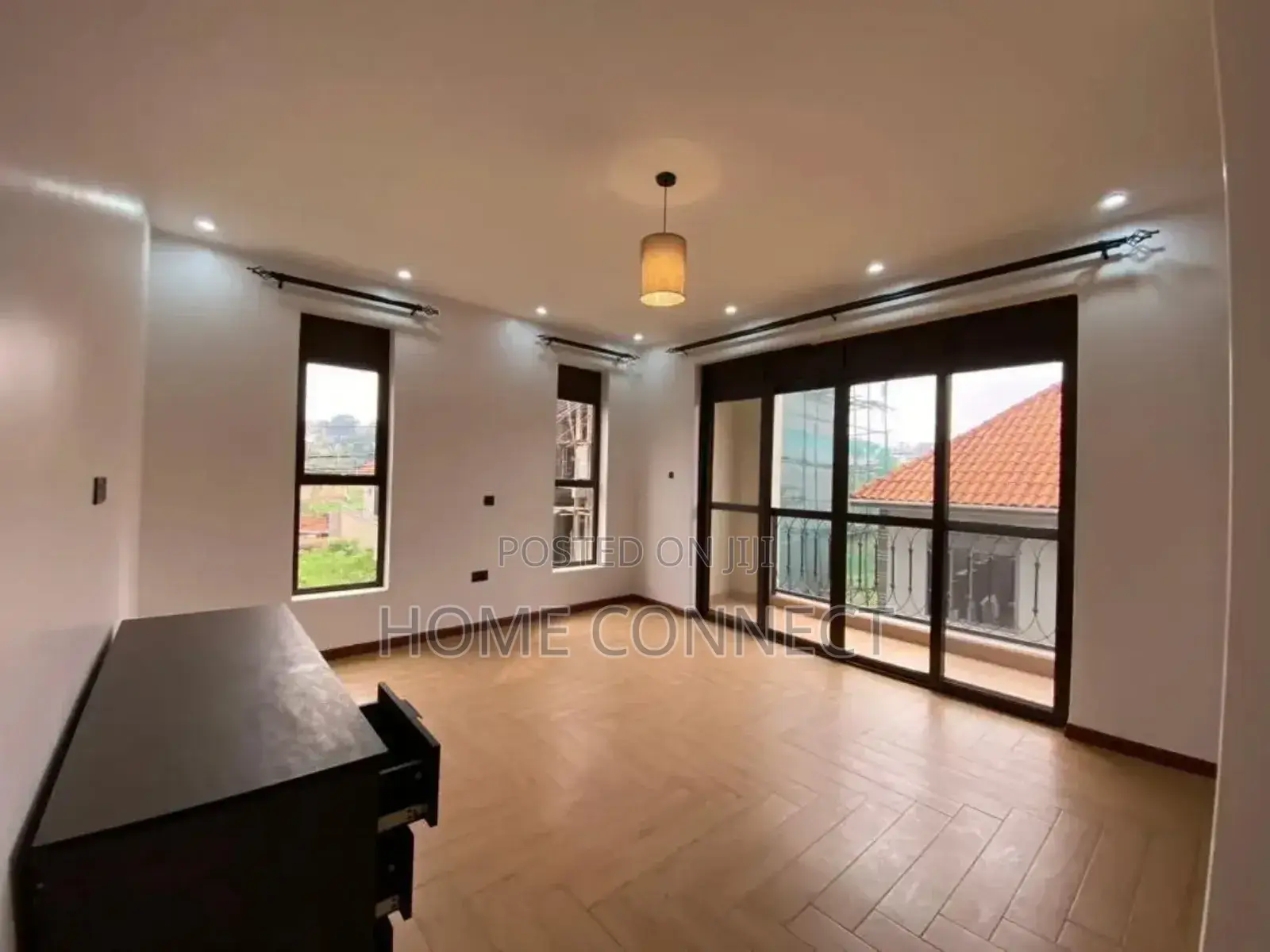 3bdrm Apartment in Kulambiro  Ring Road, Central Division for rent