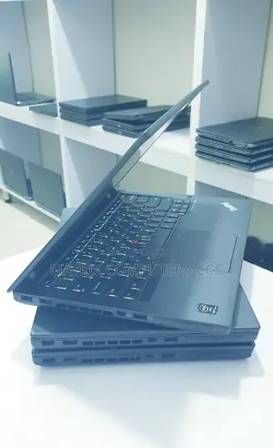 Laptop Lenovo ThinkPad T440s 4GB Intel Core I5 HDD 500GB